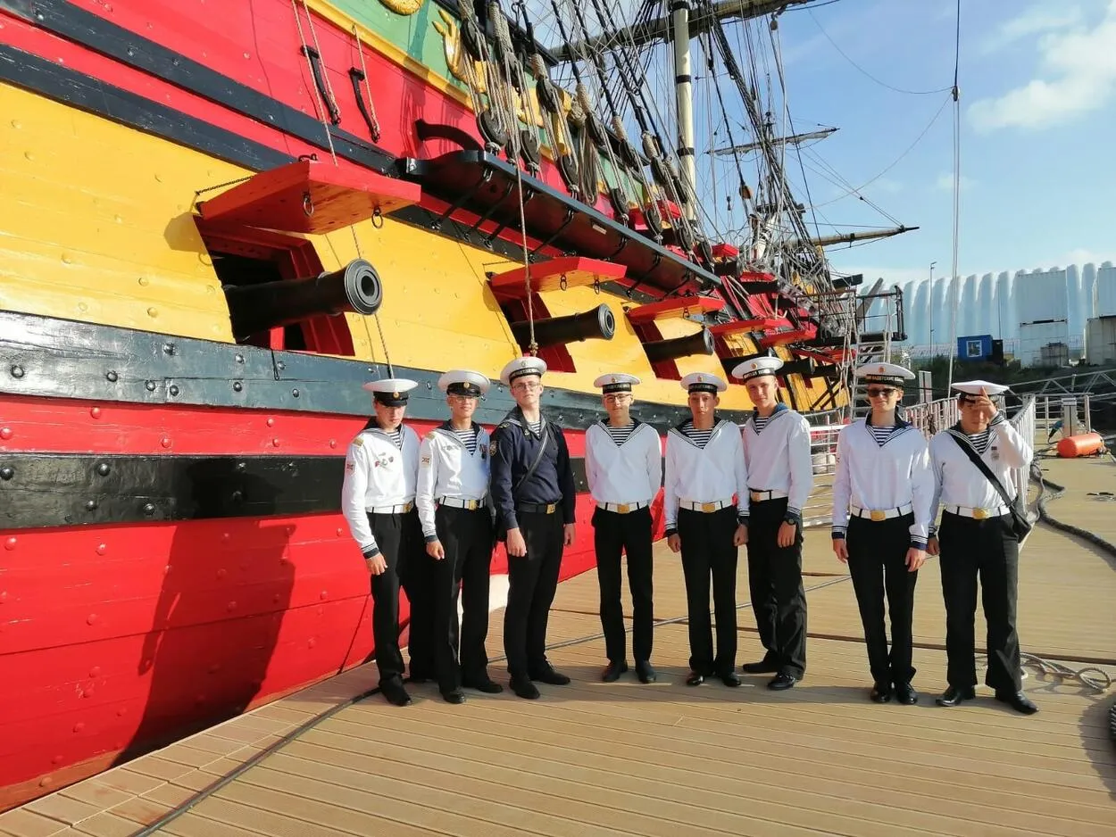Воспитанники Кронштадтского морского кадетского военного корпуса прошли первый этап программы практики «Школа под парусами»